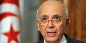 Le système Ben Ali continue a s'effondrer sous la pression de la rue, Ghannouchi démissionne Le système Ben Ali continue a s'effondrer sous la pression de la rue, Ghannouchi démissionne