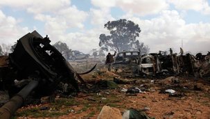 Opération en Libye: une "folie impériale", selon Chavez