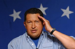 Hugo Chavez salue les communistes cubains