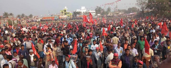 Des milliers de paysan.ne.s se mobilisent à Palashi pour le partage des terres