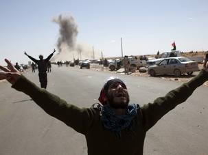 UMP, PS, EELV votent la prolongation de la guerre en Libye UMP, PS, EELV votent la prolongation de la guerre en Libye