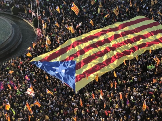 L'indépendantisme catalan réunit 120.000 personnes à Madrid pour rejeter la farce judiciaire