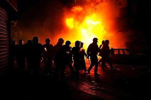 Emeutes en Angleterre : faire le choix de la lutte plutôt que celui de la violence et du saccage !