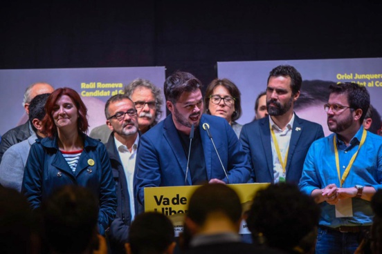 Triomphe historique de l'ERC et des indépendantistes en Catalogne