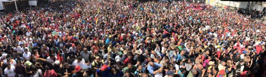 Le peuple est dans la rue pour défendre sa révolution et son gouvernement