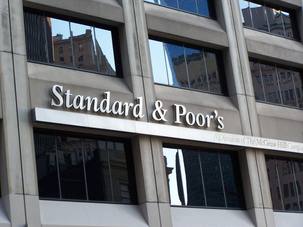 Standard & Poor's : « refuser l'autorité de ces faux docteurs en économie » (PCF)