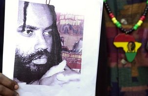 Etats-Unis: Mumia Abu-Jamal remporte un combat de 30 ans contre la peine de mort Etats-Unis: Mumia Abu-Jamal remporte un combat de 30 ans contre la peine de mort