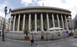 La rémunération totale des patrons du CAC 40 a flambé de 34% en 2010 La rémunération totale des patrons du CAC 40 a flambé de 34% en 2010