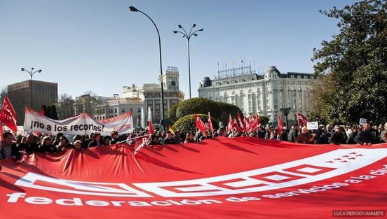 Les Espagnols manifestent en masse contre la réforme du travail