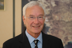 13e circonscription. Gaby Charroux en pôle position 13e circonscription. Gaby Charroux en pôle position