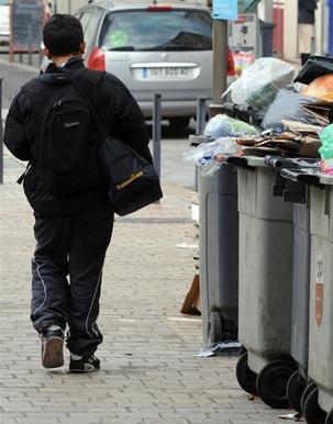 Non seulement le PS privatise mais il est contre le droit de grève !