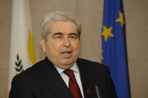 Le président chypriote vilipende le parti grec Aube dorée
