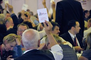 VIIIème congrès du KSCM : "L'objectif est une société juste : le socialisme" VIIIème congrès du KSCM : "L'objectif est une société juste : le socialisme"
