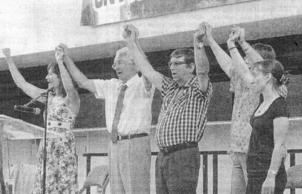 13e circonscription. Gaby Charroux en meeting "dans le paradis terrestre" 13e circonscription. Gaby Charroux en meeting "dans le paradis terrestre"