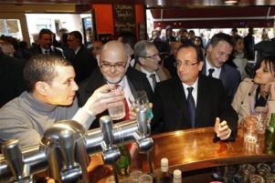 Robert Hue bientôt ministre? Robert Hue bientôt ministre?