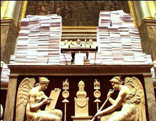 Vu des 137 000 amandements (dont 90000 déposés par les communistes)