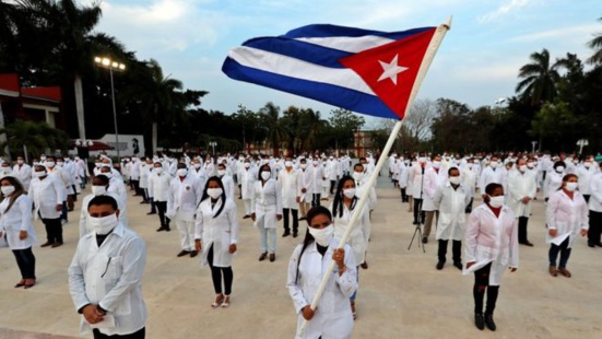 Covid-19 : Les médecins cubains arrivent en Afrique du Sud