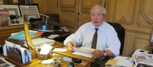 Même au PS on délocalise : La région Ile-de-France délocalise un centre d'appels au Maroc Même au PS on délocalise : La région Ile-de-France délocalise un centre d'appels au Maroc