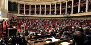 "Bataille sans concession" du Front de gauche contre le traité "Bataille sans concession" du Front de gauche contre le traité