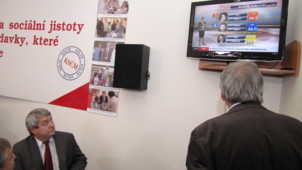 Percée des communistes tchèques (KSČM) aux élections sénatoriales et régionales ! Percée des communistes tchèques (KSČM) aux élections sénatoriales et régionales !