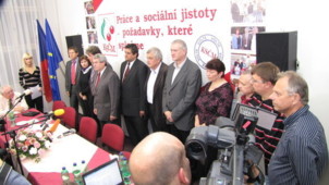 Percée des communistes tchèques (KSČM) aux élections sénatoriales et régionales !