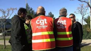 Arcelor Fos: Le laminoir à l'arrêt en solidarité avec les ouvriers de Florange Arcelor Fos: Le laminoir à l'arrêt en solidarité avec les ouvriers de Florange