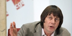 Bernard Thibault "doute fortement" d'une inversion de la courbe du chômage en 2013 Bernard Thibault "doute fortement" d'une inversion de la courbe du chômage en 2013