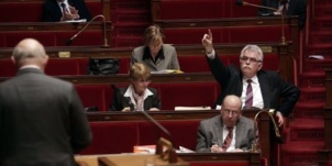 Le Front de gauche dépose 4 500 amendements contre "l'accord made in Medef"