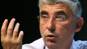 Le sénateur socialiste Gaëtan Gorce dénonce la "dérive clanique" du PS : «DSK pas plus que Cahuzac ne sont des accidents» Le sénateur socialiste Gaëtan Gorce dénonce la "dérive clanique" du PS : «DSK pas plus que Cahuzac ne sont des accidents»