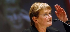 Marie-George Buffet : " les universitaires et les chercheurs sont dans la rue pour demander le retrait de votre projet de loi !"