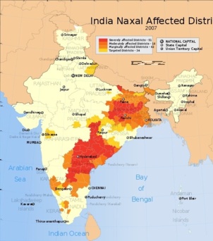 « L’Inde Rouge » où la rébellion est implantée s’étend du nord du Bengale-Occidental au Kerala sur plus d’un quart de la surface du pays. L’état de Chhattisgarh est au centre de cette Inde