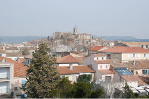 30 ans de démocratie à Martigues, la ville communiste qui fait bien de l'ombre à sa voisine Istres