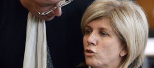 Pourquoi Sylvie Andrieux (PS) restera députée malgré sa condamnation... c'est la "République irréprochable" de François Hollande Pourquoi Sylvie Andrieux (PS) restera députée malgré sa condamnation... c'est la "République irréprochable" de François Hollande