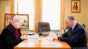 Les socialistes et les communistes s'unissent derrière Vladimir Voronin pour sauver la Moldavie