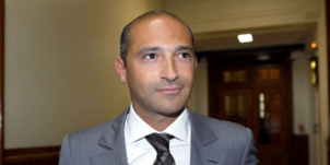 Thomas Fabius, fils de Laurent Fabius, au cœur d'une information judiciaire pour "faux", "escroquerie" et "blanchiment" Thomas Fabius, fils de Laurent Fabius, au cœur d'une information judiciaire pour "faux", "escroquerie" et "blanchiment"