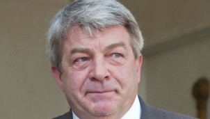 Le PCF a payé le prix fort pour s'être couché devant le PS et l'UE Le PCF a payé le prix fort pour s'être couché devant le PS et l'UE