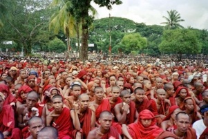 Le rôle clé du Parti Communiste de Birmanie dans les révoltes de 1988 et pour le retour de la démocratie