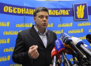 Oleh Tyahnybok, leader du parti néo-nazi Svoboda Oleh Tyahnybok, leader du parti néo-nazi Svoboda