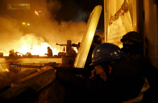 25 morts, 300 blessés à Kiev et l'ouest du pays qui s'embrase, l'Ukraine cours vers la guerre civile