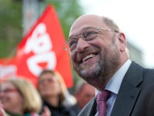 Le PSOE s'inquiète de la montée en force des communistes en Espagne Le PSOE s'inquiète de la montée en force des communistes en Espagne