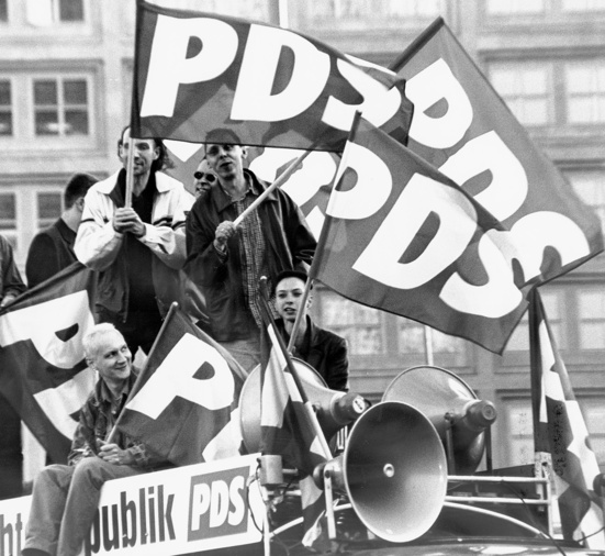 Il y a 25 ans disparaissait le Parti Socialiste Unifié d'Allemagne (SED)