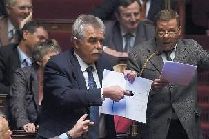 Les communistes aux côtés des grévistes Les communistes aux côtés des grévistes