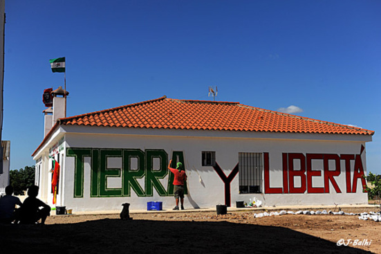 Juan Manuel Sánchez Gordillo (IU) réélu à Marinaleda, cette petite Cuba andalouse
