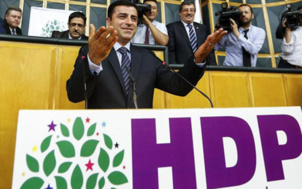 Turquie : l'AKP en net recul, les progressistes du HDP recueille 13,10% et 79 députés Turquie : l'AKP en net recul, les progressistes du HDP recueille 13,10% et 79 députés