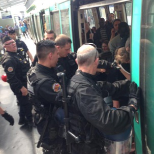 "Une intervention brutale, une espèce d'acte d'autorité" (Pierre Laurent)