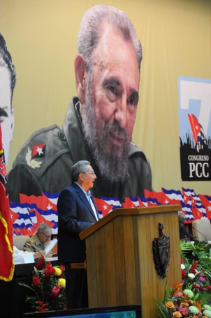 7ème congrès du PCC : Le refus du modèle néolibéral et de la "thérapie de choc"