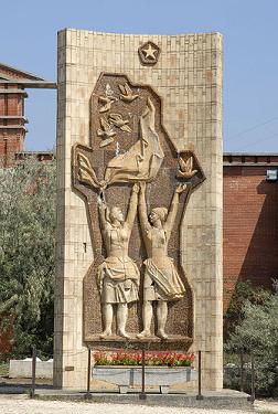 62% des Hongrois regrettent l'ère du « socialisme à la hongroise »