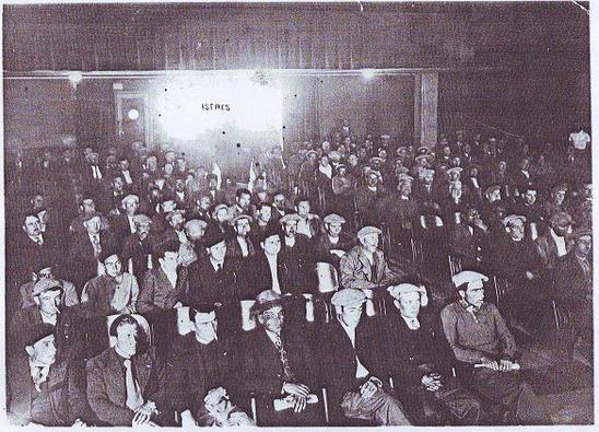 Centenaire du Parti Communiste Français : Images d'archives du PCF à Istres (Bouches-du-Rhône)