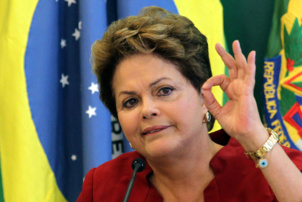 Brésil : Dilma Rousseff disculpée par un rapport du Sénat Brésil : Dilma Rousseff disculpée par un rapport du Sénat