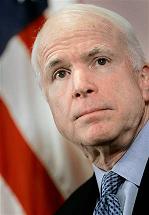 McCain : 'Je suis un criminel de guerre. J'ai bombardé des femmes et des enfants innocents'